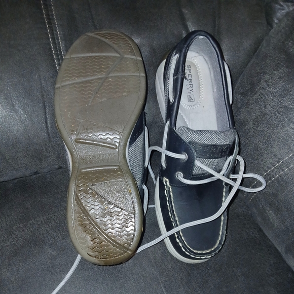 Sperry - Picture 2 of 13